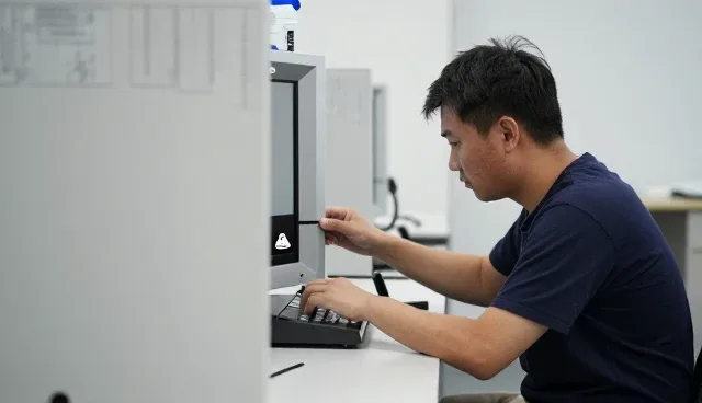 海南承丰钢化玻璃有限公司打造批发供货应用案例